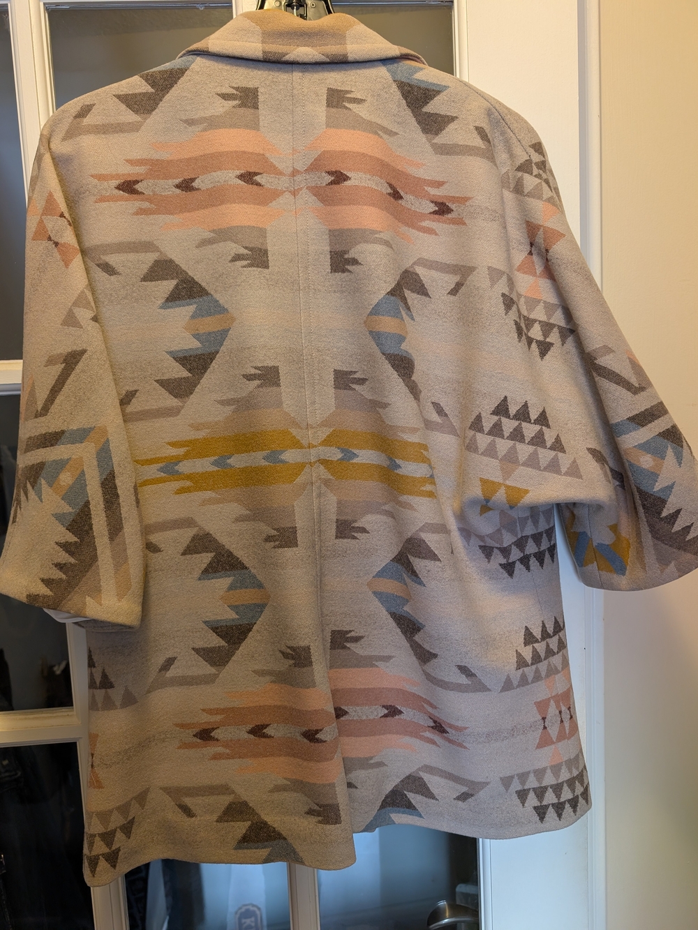 Pendleton Sand Navajo Pattern Short Coat - Picture 3 of 8
